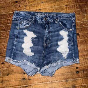American Eagle distressed stretchy 12 hi-rise denim shortie